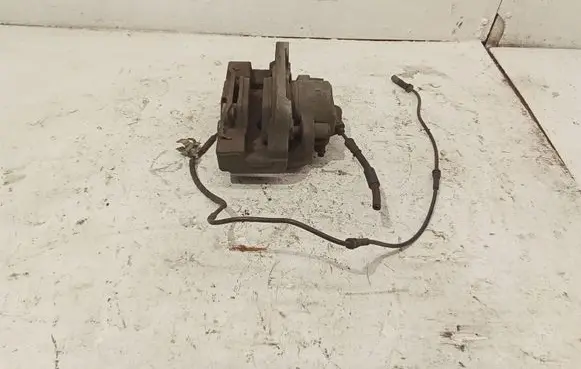 BMW 5 F10 F11 Front brake caliper 6024330