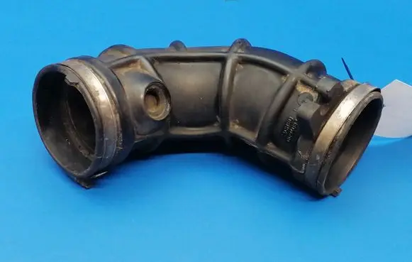 Opel Vectra B Air intake hose/pipe 90572051 0094083