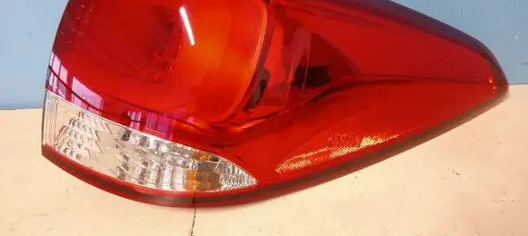 KIA Carens III Rear/tail lights 92402A4
