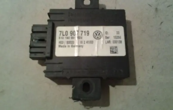 Volkswagen Touareg I Alarm control unit/module 7L0907719 510190351FGU