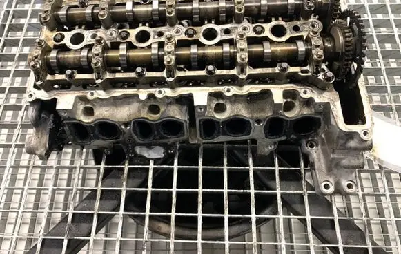 BMW 3 F30 F35 F31 Engine head 7810463