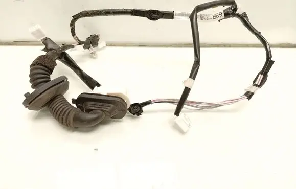 Toyota Yaris XP210 Rear door wiring loom 821530D680