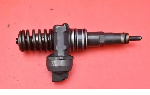 Volkswagen Touran I Fuel injector 038130073AJ