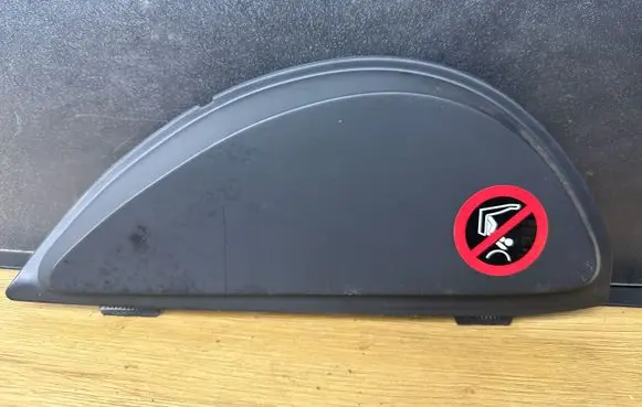 Volvo XC90 Dashboard side end trim 1264