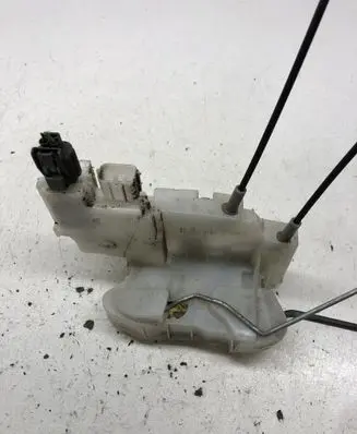 Subaru Legacy Front door lock