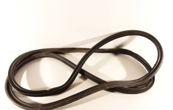 Toyota Corolla Verso AR10 Trunk rubber seal (body) 