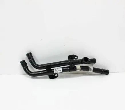 Volkswagen Touareg II Engine coolant pipe/hose 7P0121070AC