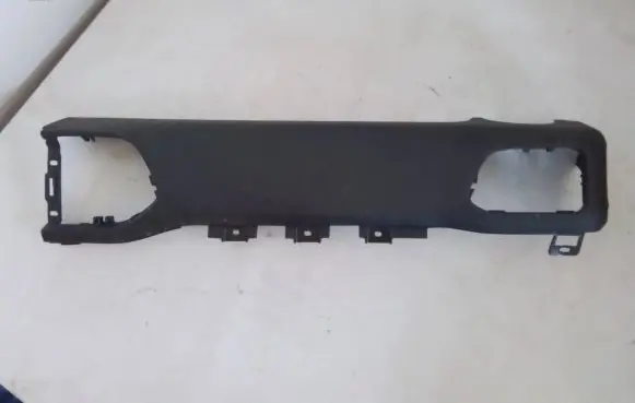 Renault Master III Dashboard center trim panel 682116715R