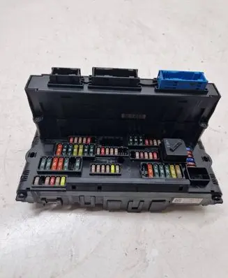 BMW 7 F01 F02 F03 F04 Fuse module 9234421 01172040 217033442