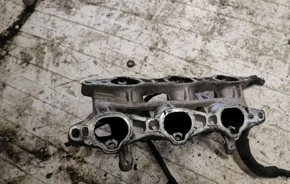 Mitsubishi Pajero Sport I Intake manifold NOCODE