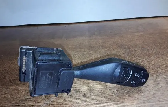 Ford Focus Wiper control stalk 17D940 17A553