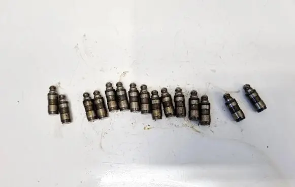 Volkswagen Golf V Tappets lifter 