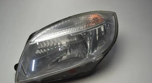 Skoda Fabia Mk2 (5J) Headlight/headlamp 5J1941015 00920