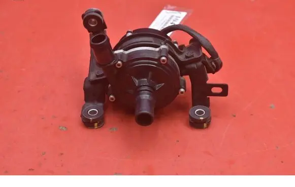 Hyundai Kona I Water pump 2510003HZ1