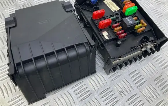 Volkswagen Golf Plus Fuse box set 1K0937125D 3C0971249 7M0951253A