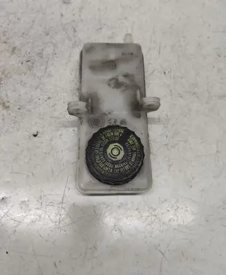 Peugeot 307 Brake fluid reservoir 