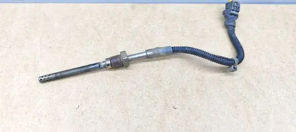 Mercedes-Benz ML W166 Exhaust gas temperature sensor A0019050700