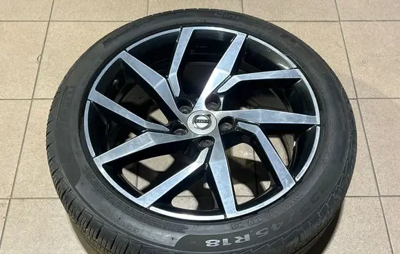 Volvo S60 R18 alloy rim 31471311