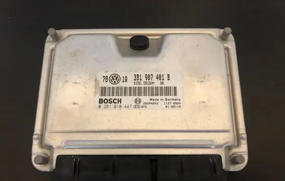 Volkswagen PASSAT B5.5 Engine control unit/module 3B1907401B 0281010447 EDC15VM