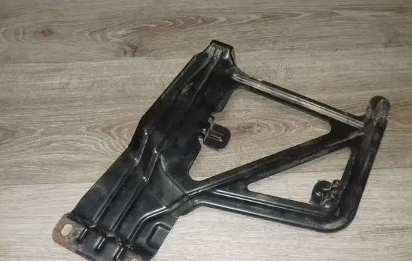 Volvo V70 Battery bracket 9459774