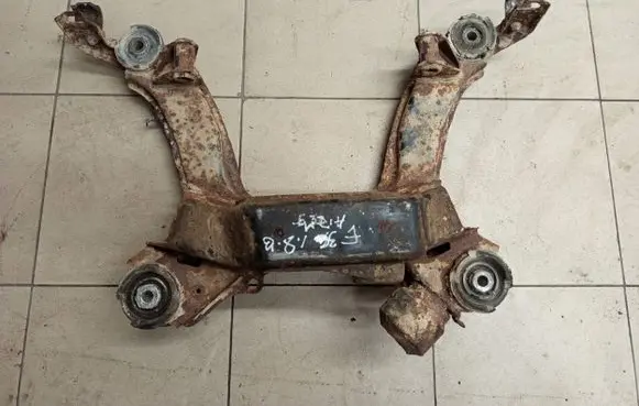 BMW 3 E36 Rear subframe 