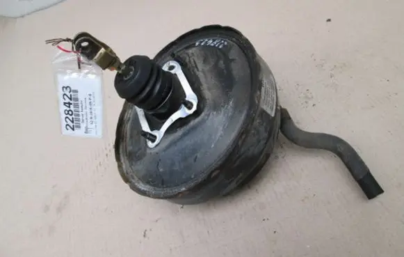 Mitsubishi Carisma Brake booster 136698-511151