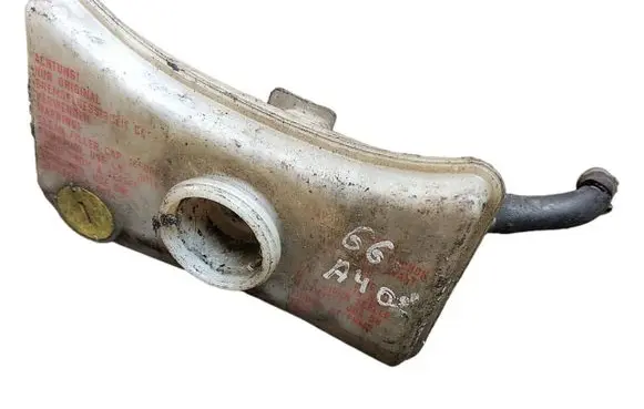 Audi A4 S4 B7 8E 8H Brake fluid reservoir 8E0611301E