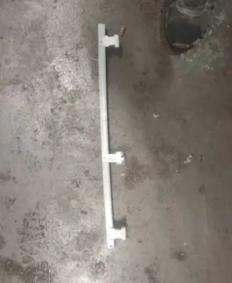 Renault Master III Door glass rail 8200683409