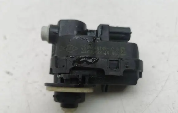 Renault Megane E-Tech Headlight level adjustment motor 260564014R
