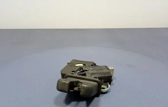 Volkswagen Jetta V Tailgate/trunk/boot lock/catch/latch 4E0827645A