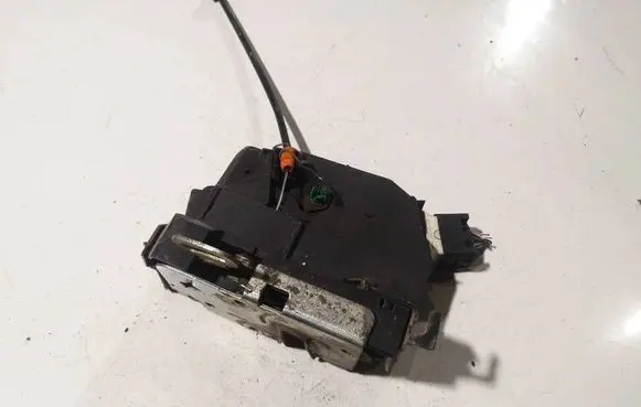 Mini One - Cooper R50 - 53 Front door lock