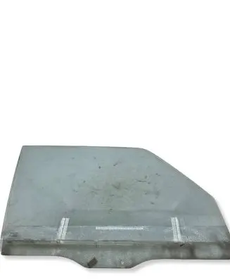 Mitsubishi Pajero Front door window glass four-door 43R00086