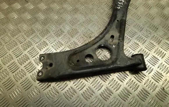 BYD Atto 3 Front lower control arm/wishbone SC2E2904020