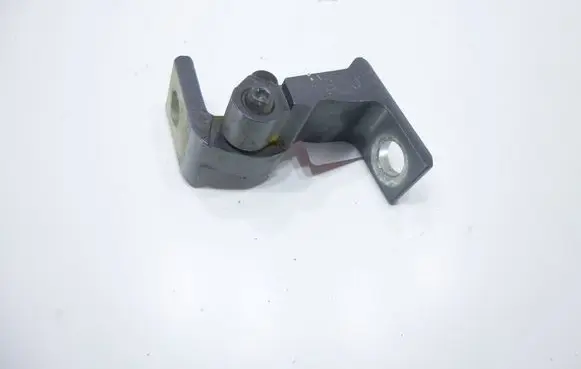 Volkswagen T-Cross Front door upper hinge 8X0831403E A046575