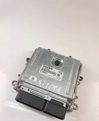 Volvo XC60 Engine control unit/module ECU 31392982 0281030782