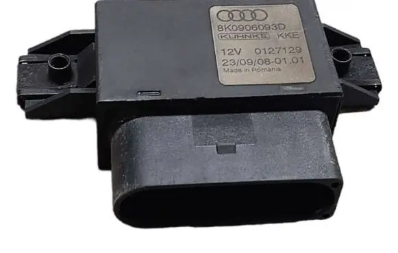 Audi A4 S4 B8 8K Fuel injection pump control unit/module 8K0906093D