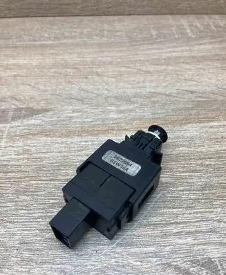 Volvo S60 Brake pedal sensor switch 8622064