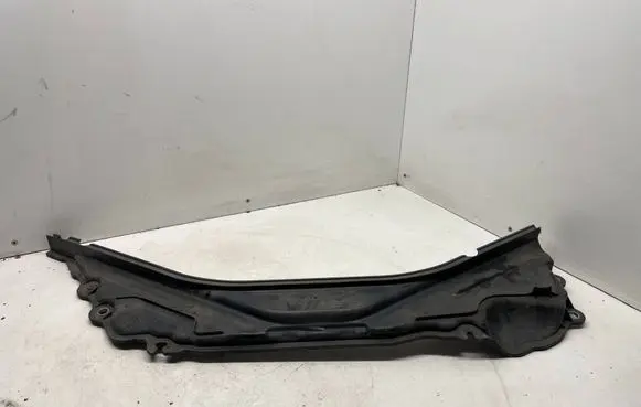 BMW 3 F30 F35 F31 Other engine bay part 7331243 15677210 51757331243