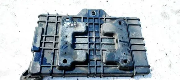Battery box tray