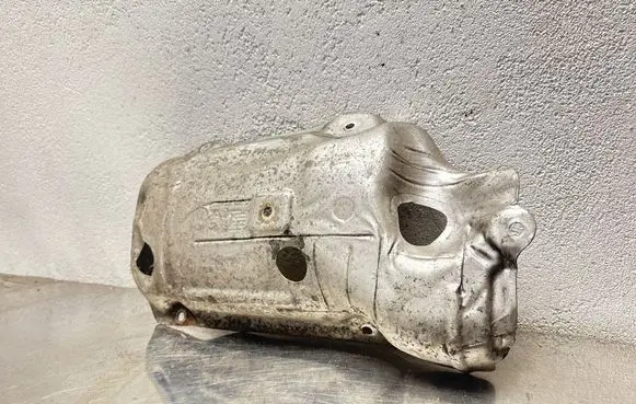 Opel Insignia A Exhaust heat shield 55562332
