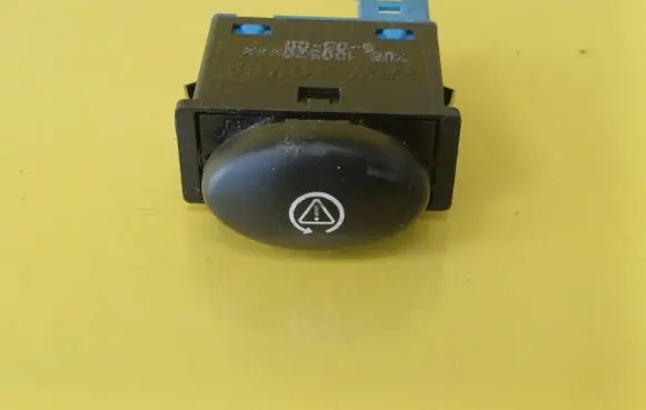 Rover 75 Traction control (ASR) switch YUE100520 100520XXX YUE100520XXX