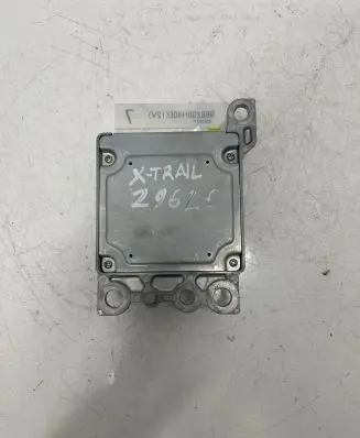 Nissan X-Trail T30 Airbag control unit/module 050821 988208H40E