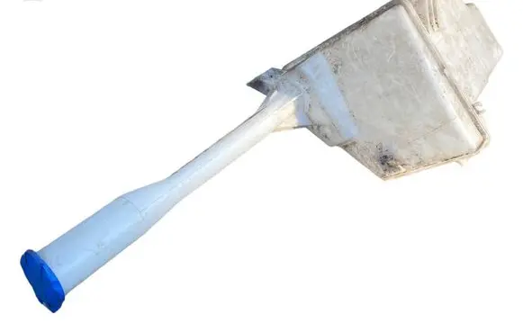 Hyundai Santa Fe Windshield washer fluid reservoir/tank 986102B600