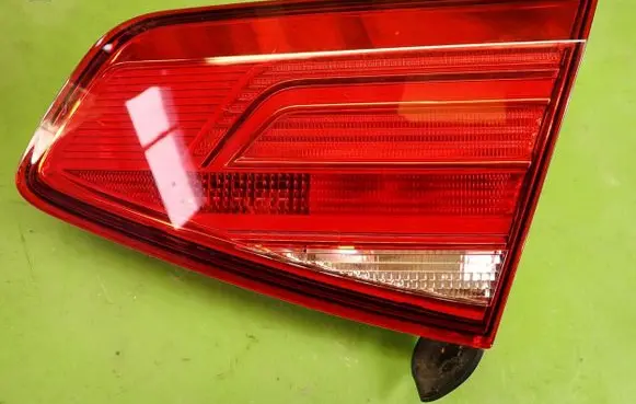Volkswagen PASSAT B8 Rear/tail lights