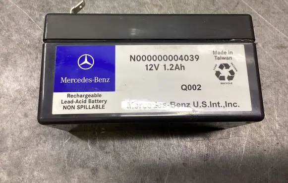 Mercedes-Benz CLS C218 X218 Car battery N000000004039 12V12AA
