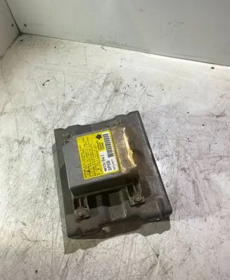 Mitsubishi Pajero Pinin Airbag control unit/module MR530941 X6T43875