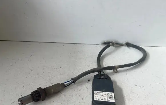 Volkswagen Golf VII Lambda probe sensor 04L907805DG 0281007335