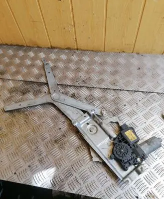 Opel Tigra A Front door window regulator with motor