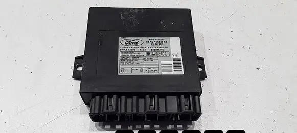 Ford Focus Engine control unit/module 15k600