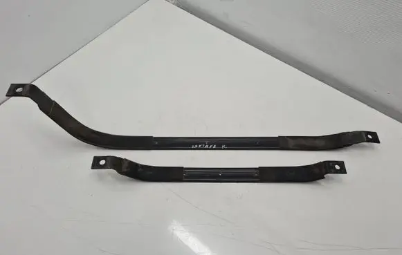 Hyundai Santa Fe Fuel tank mounting bracket 312112W000